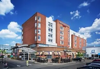 Springhill By Marriott Bakery Square 3*